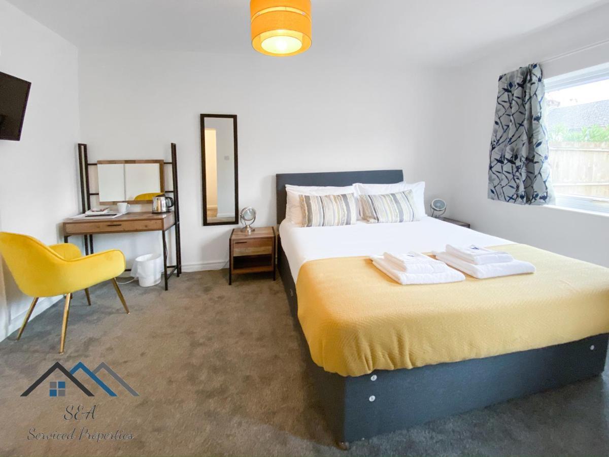 Arbury Manor - Self Catering - Self Check In - All En-suite - Off Road Parking - Superfast Wifi Wisma tamu Cambridge (Cambridgeshire)